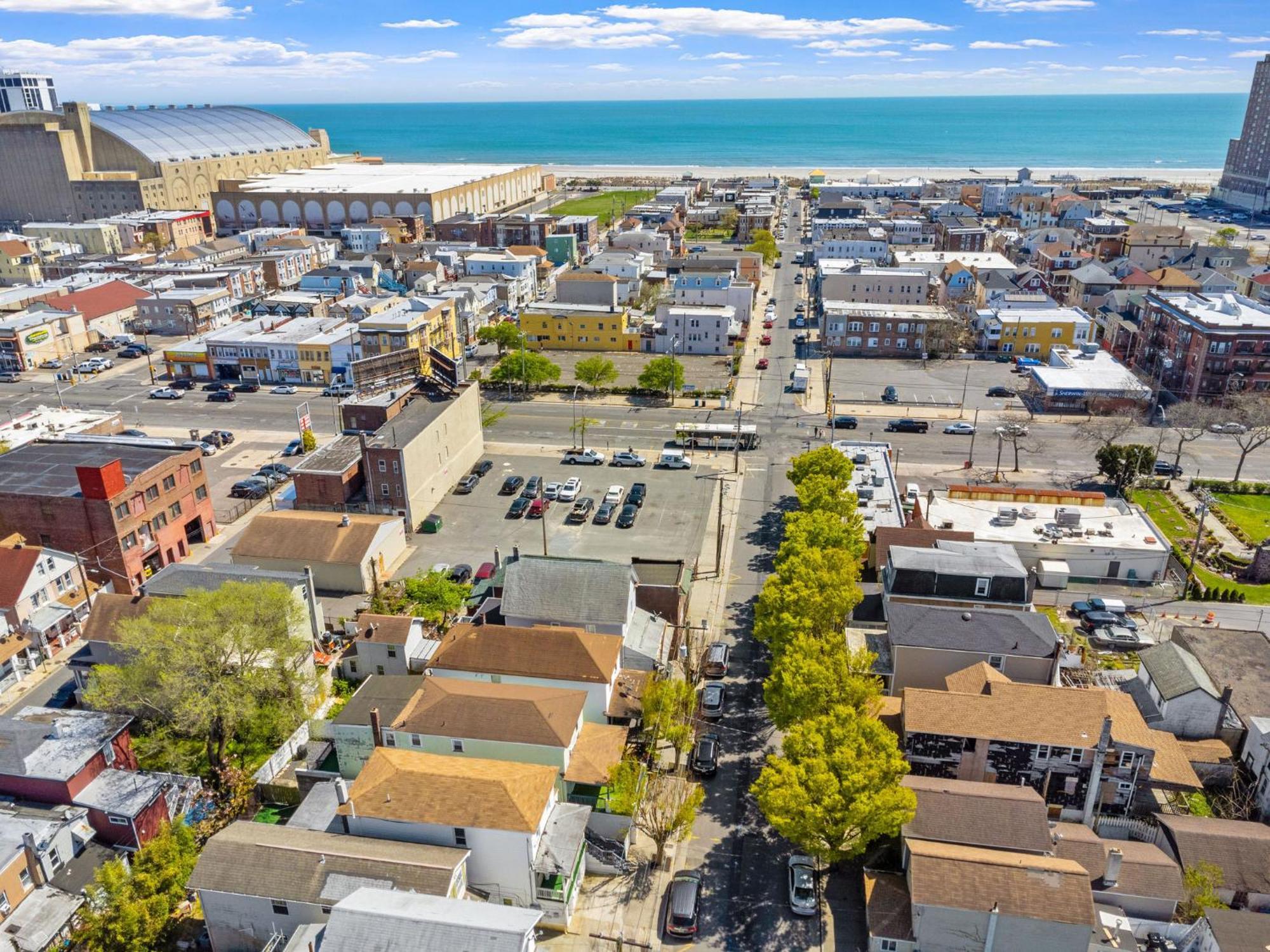 9 Bedroom, 14 Beds House Great For Big Groups Near Boardwalk, Tropicana Atlantic City Buitenkant foto